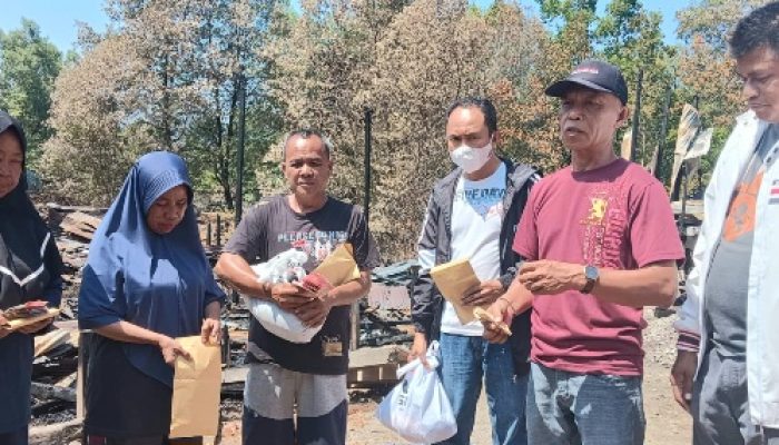 Instruksi DPP dan DPW, PSI Tolitoli Salurkan Bantuan Rp20 Juta bagi Korban Kebakaran