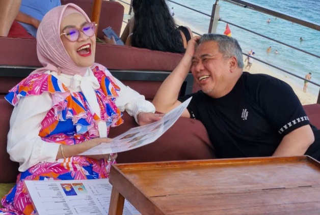 Kisah Cinta Ketua Harian PSI Ahmad Ali dan Istri: Berawal dari Pengajian di Poso, Saksi Pernikahan Prof Aminuddin Ponulele