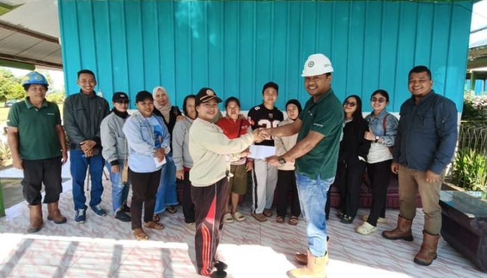 PT SJA 2 Salurkan Honorarium Guru Eksternal