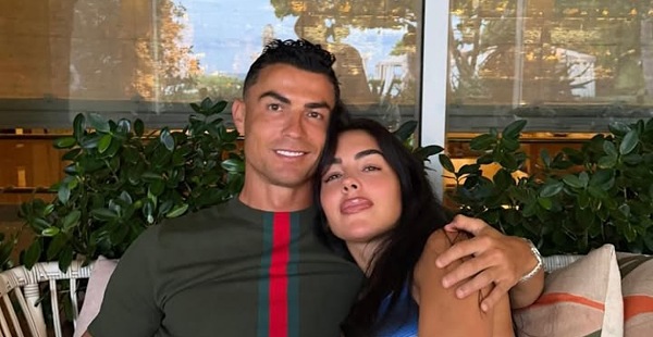 Ini Harga Cincin Pernikahan Cristiano Ronaldo dan Georgina Rodriguez
