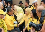 Politisi Warda Dg Mamala Ikut Menjemput Kedatangan Ketum Golkar Bahlil Lahadalia