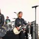 Billie Joe Armstrong dan Travis Barker Bersatu, Supergrup The Cretin Family Rayakan 50 Tahun Ramones