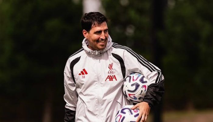 Liverpool Selangkah Lagi Datangkan Kiper 18 Tahun, Apa Artinya untuk Giorgi Mamardashvili?