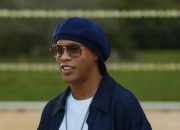 Ronaldinho Comeback setelah 11 Tahun Pensiun, Legenda Brasil Gabung Klub Serie C Italia