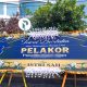 Heboh, Karangan Bunga Dugaan Selingkuh Muncul di Depan Kantor Bank Sulteng
