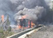 Mobil Tangki Pemasok Solar ke PT Teku Sirtu Utama, Ludes Terbakar