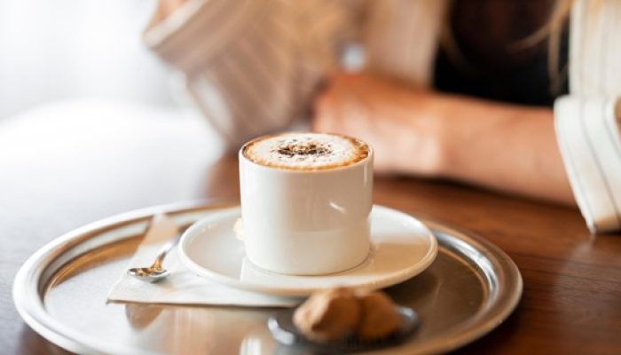 5 Hal yang Harus Dilakukan Sebelum Menyeruput Kopi di Pagi Hari