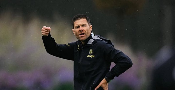 Chelsea Terpukul! Xabi Alonso Konfirmasi Dua Pemain Absen Jelang Lawan Leeds United