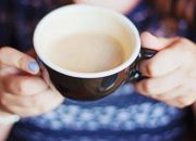 5 Minuman Penenang yang Bisa Membantu Anda Tidur Lebih Nyenyak