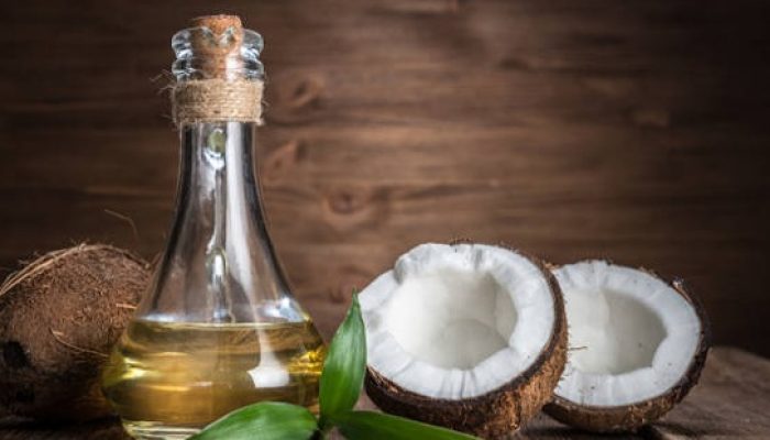 Tak Hanya di Dapur, 5 Kegunaan Minyak Kelapa untuk Kecantikan