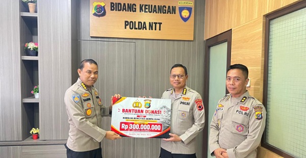 Solidaritas untuk Korban Gempa NTT, Polda Sulteng Salurkan Bantuan Kemanusiaan