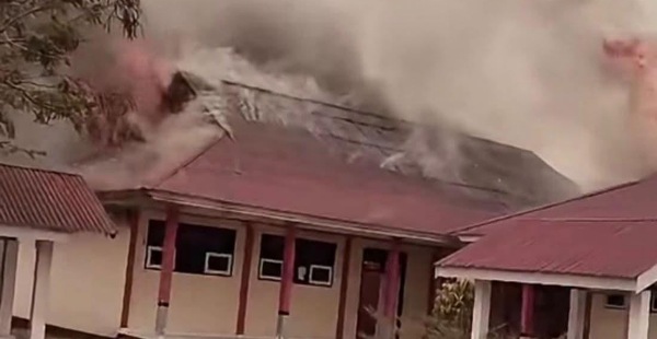 Karhutla di Poso: 30 Ha Lahan Gambut Terbakar, SMA 1 Pendolo Dilalap Si Jago Merah
