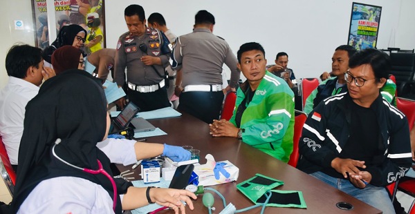 Jelang Hari Lalu Lintas ke-71, Ditlantas Polda Sulteng Gelar Donor Darah