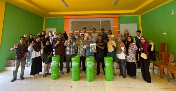 Desa Loru dan Ngatabaru Sahkan Dokumen Pengelolaan Sampah Berbasis Desa