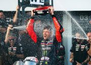 Aprilia Kuasai Mandalika! Bezzecchi Menang, Martin Rebut Posisi Teratas
