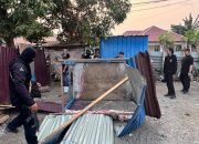 Polisi Gerebek Kampung Narkoba di Kayumalue, 7 Orang Diamankan